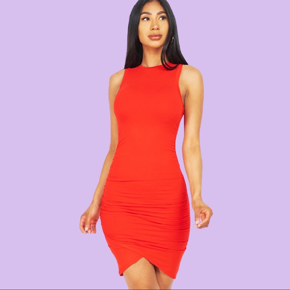 Red sleeveless dress